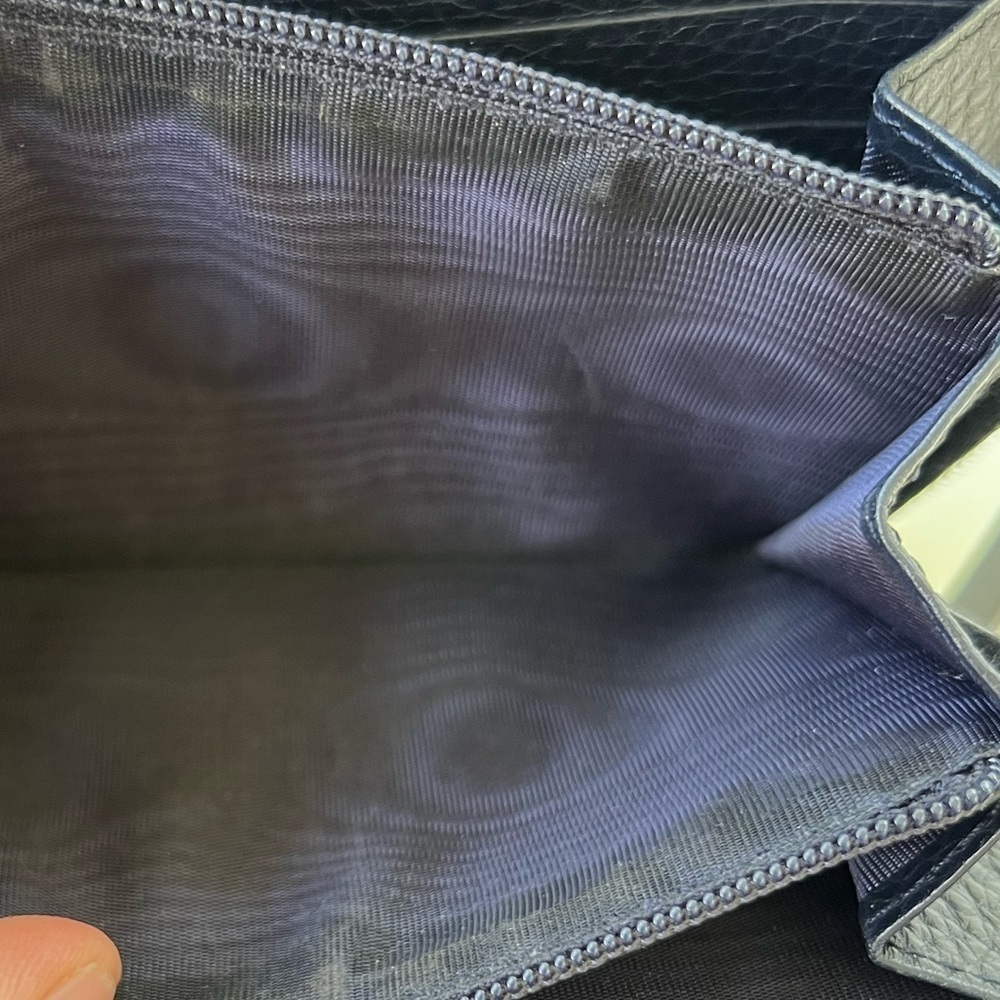 Gucci Navy Dorian Zip Wallet - Picture 8 of 11